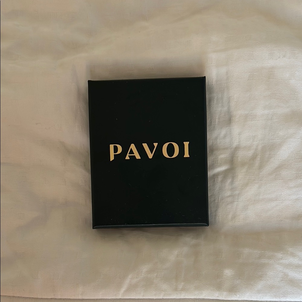 BRAND NEW/NEVER USED Pavoi 14K Gold Plated Eternity Ring size 4!